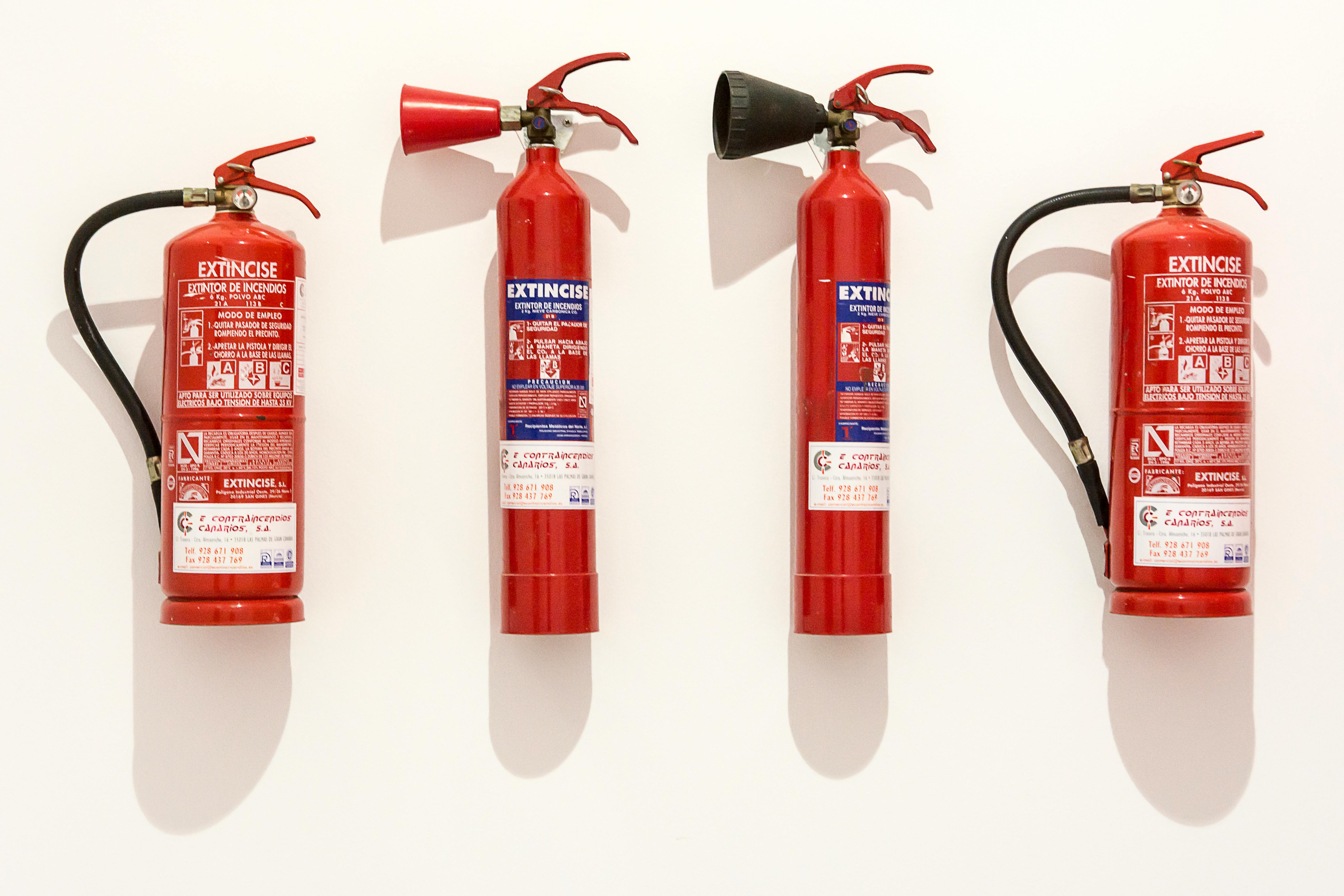 Echipamente PSI securitate la incendiu stingătoare și accesorii